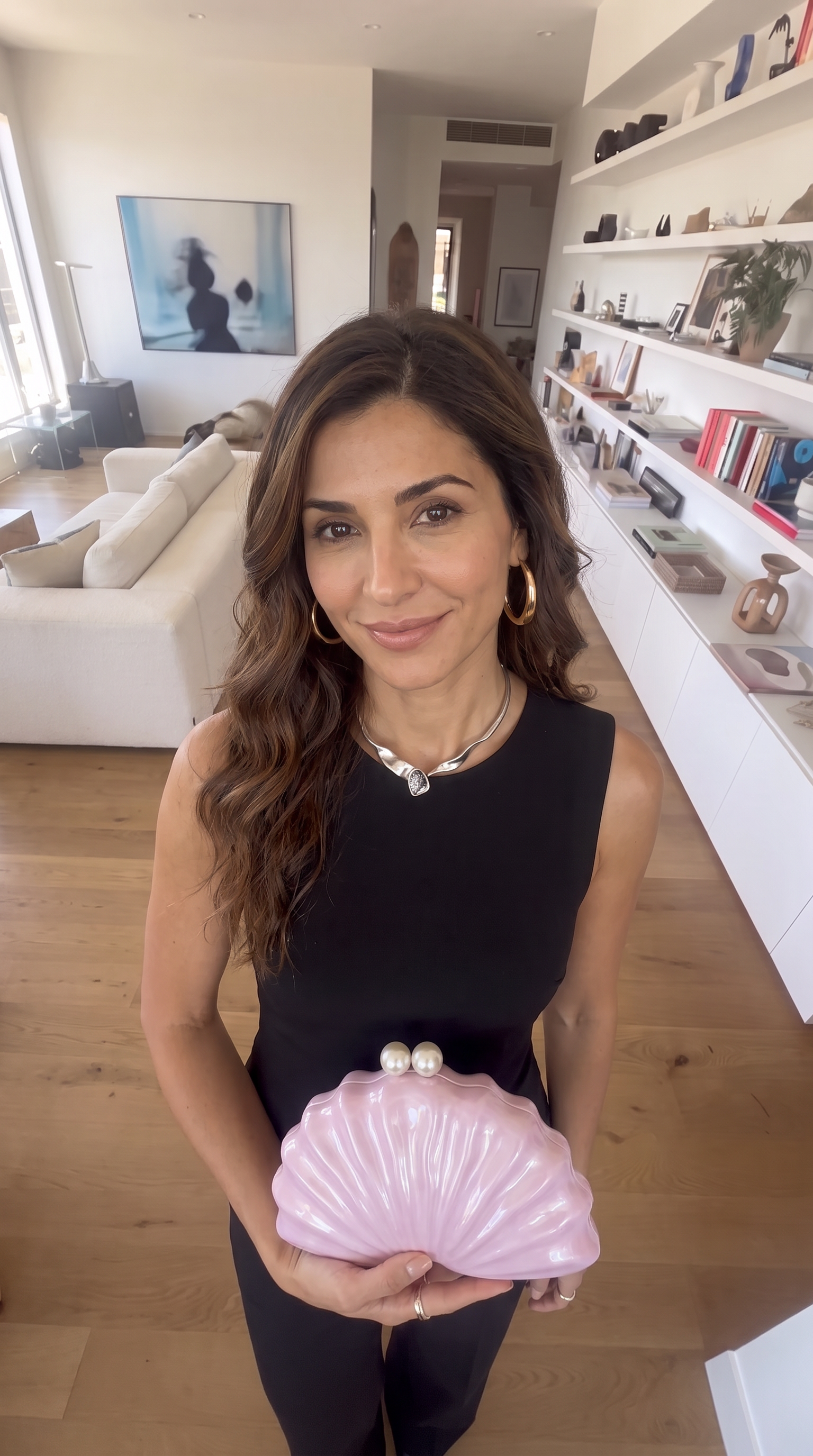 Pink Pearl Shell Clutch Bag